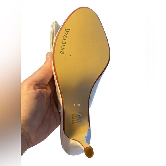 Dyeable white satin Faye slingback pump NWT & box size 10 bow accent w/box - Picture 3 of 12